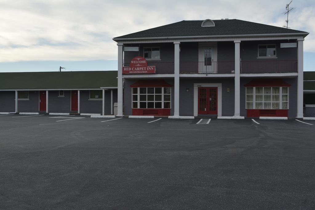 Red Carpet Inn & Suites New Cumberland Εξωτερικό φωτογραφία