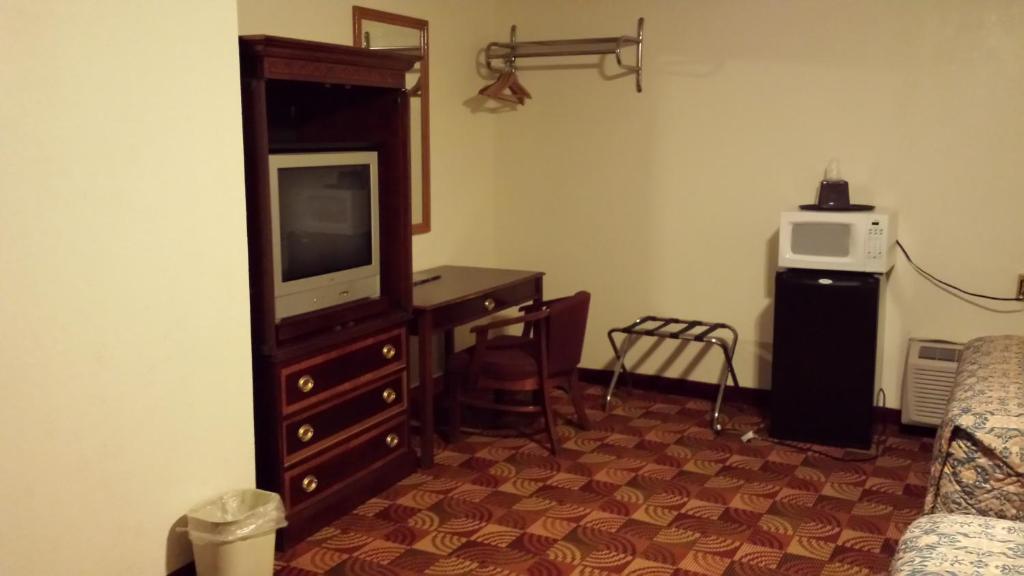 Red Carpet Inn & Suites New Cumberland Δωμάτιο φωτογραφία