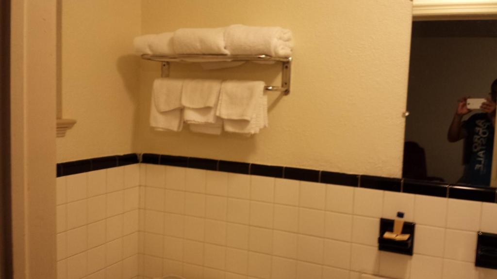 Red Carpet Inn & Suites New Cumberland Δωμάτιο φωτογραφία